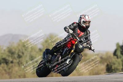 media/Dec-01-2025-Moto Forza (Mon) [[2daa91e15f]]/2-Intermediate Group/Session 2 Turn 9 Entry/